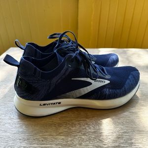 Brooks levitate 4 shoes men
